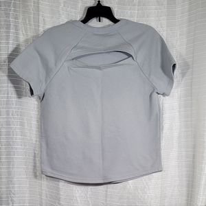 Under Armour Womens Running T-Shirt Gray Raglan Sleeve Crew Cut Out Back S